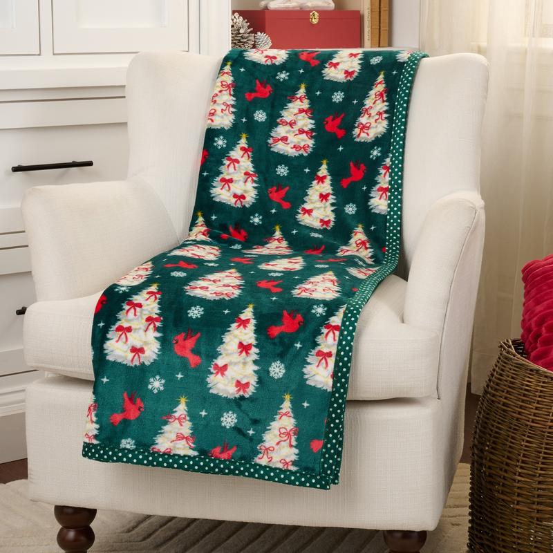 Evoria™ Holiday Printed Throw